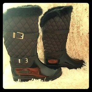 New Michael Kors winter / rain boots size 11